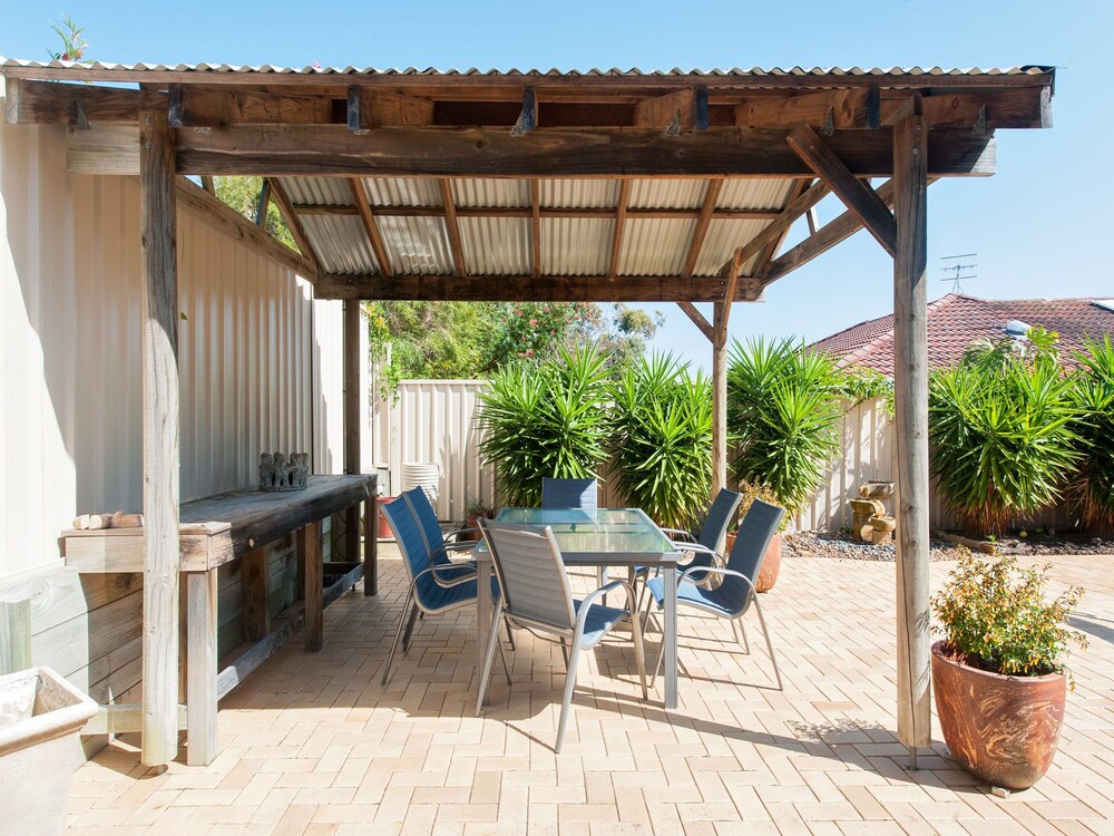 Fingal Heights, 53 Pacific Drive