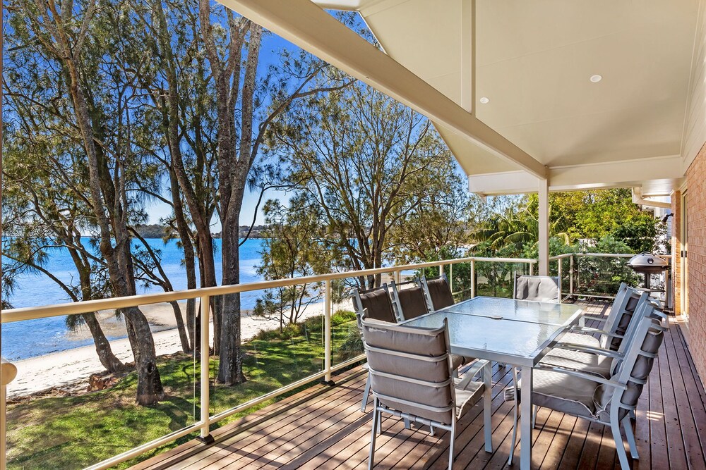 Sandranch, 123 Foreshore Drive