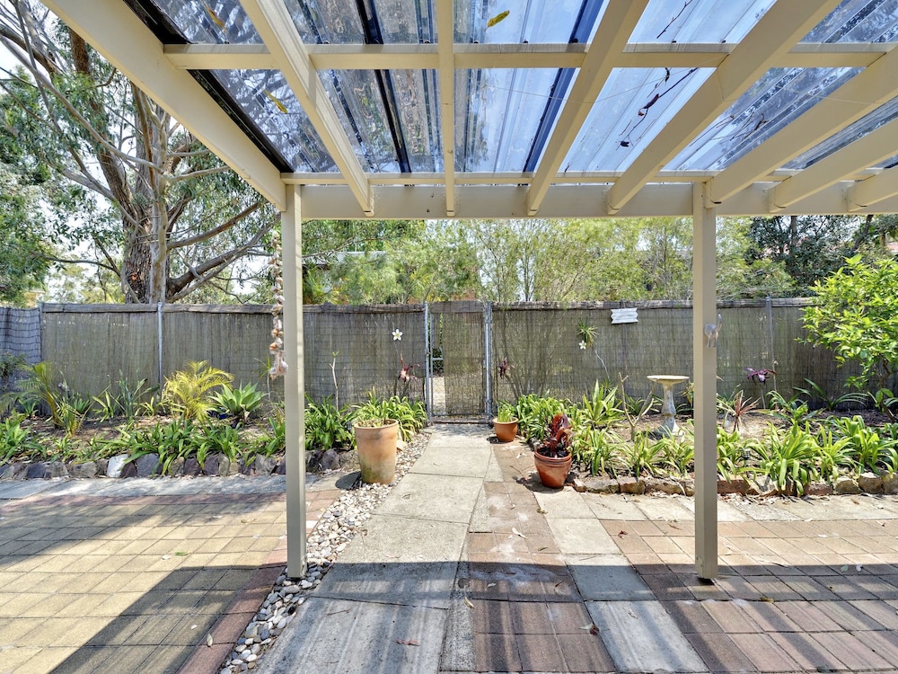 Beach House, 5 Gretel Close