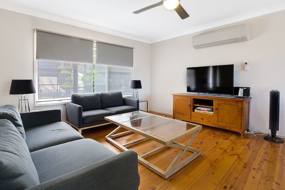 Summerside, 43 Lentara Street