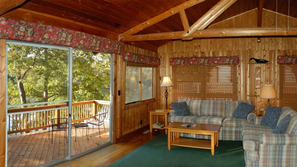 Cabin 2 At Silver Bay View Cottages On Smith Mountain Lake