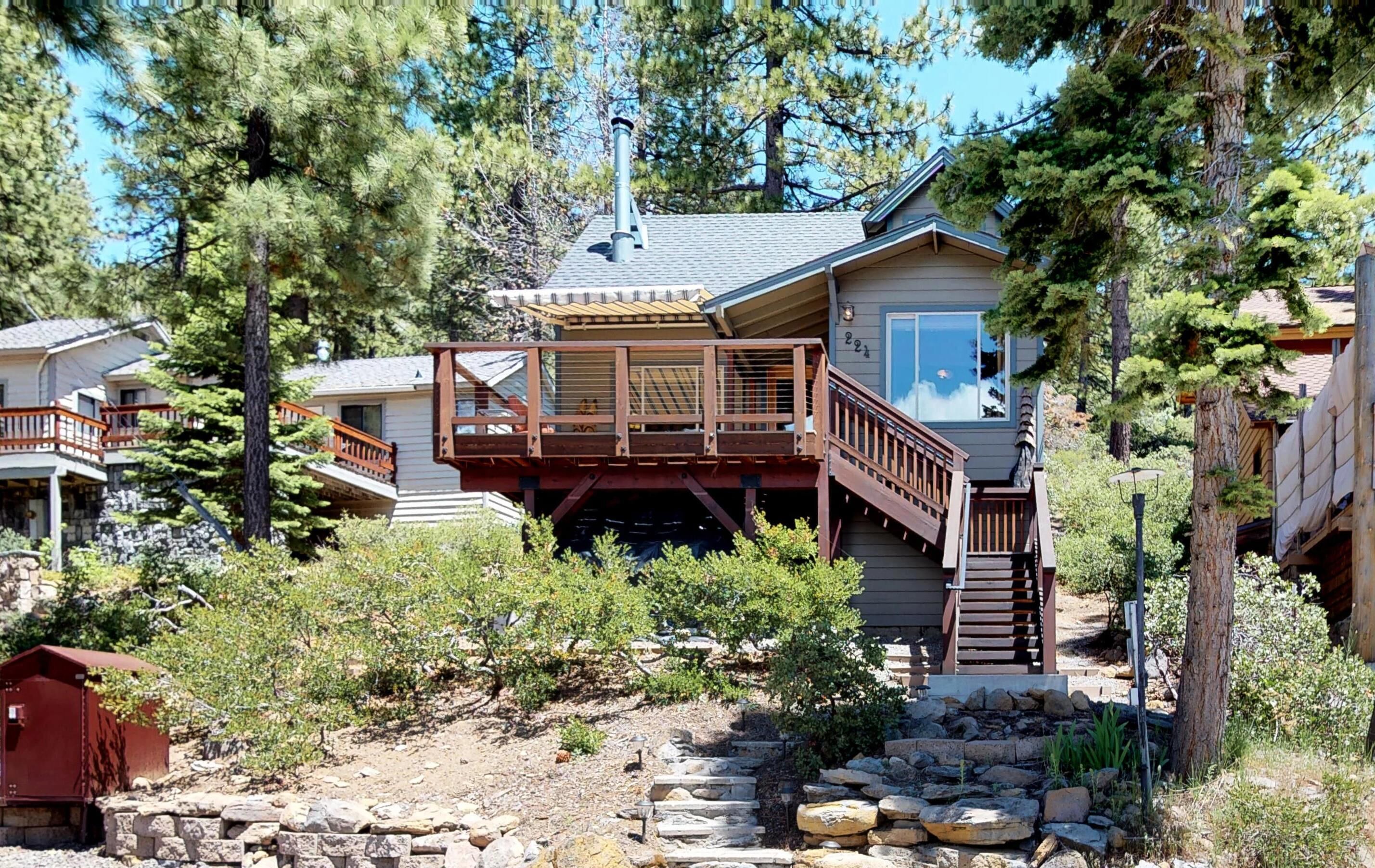 Tahoe Treehouse Lake View Cabin In Lake Tahoe Ca Expedia
