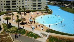 Piscina externa sazonal