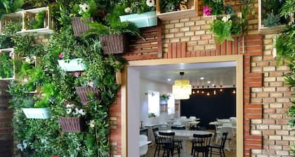 El Portazgo Hostal Restaurante