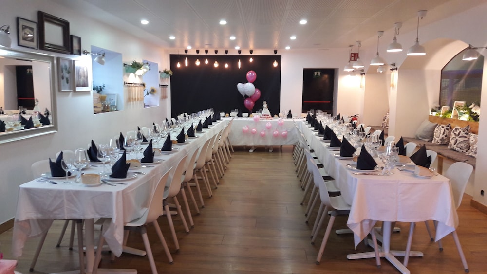 El Portazgo Restaurante, Hostal La Cisterniga