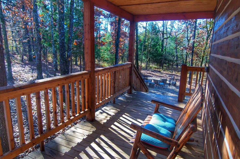 Lowest Rates Of The Year Rustic Luxury Log Cabin Double Master
