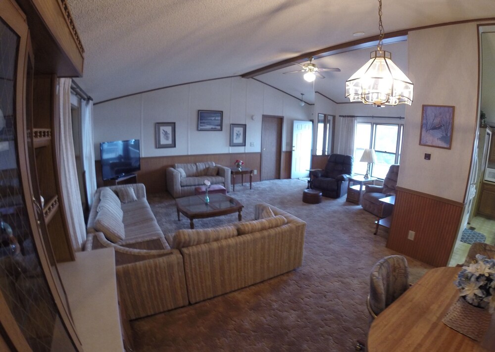 Ious Home On Lake Mcconaughy 3 Minute Walk To Beach Front And Ious Home On Lake Mcconaughy 3 Minute Walk To Beach Front And Boat Ramp In Lewellen Hotel Rates Reviews Orbitz
