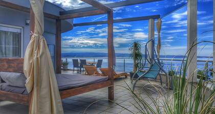 Ark Beach Hotel