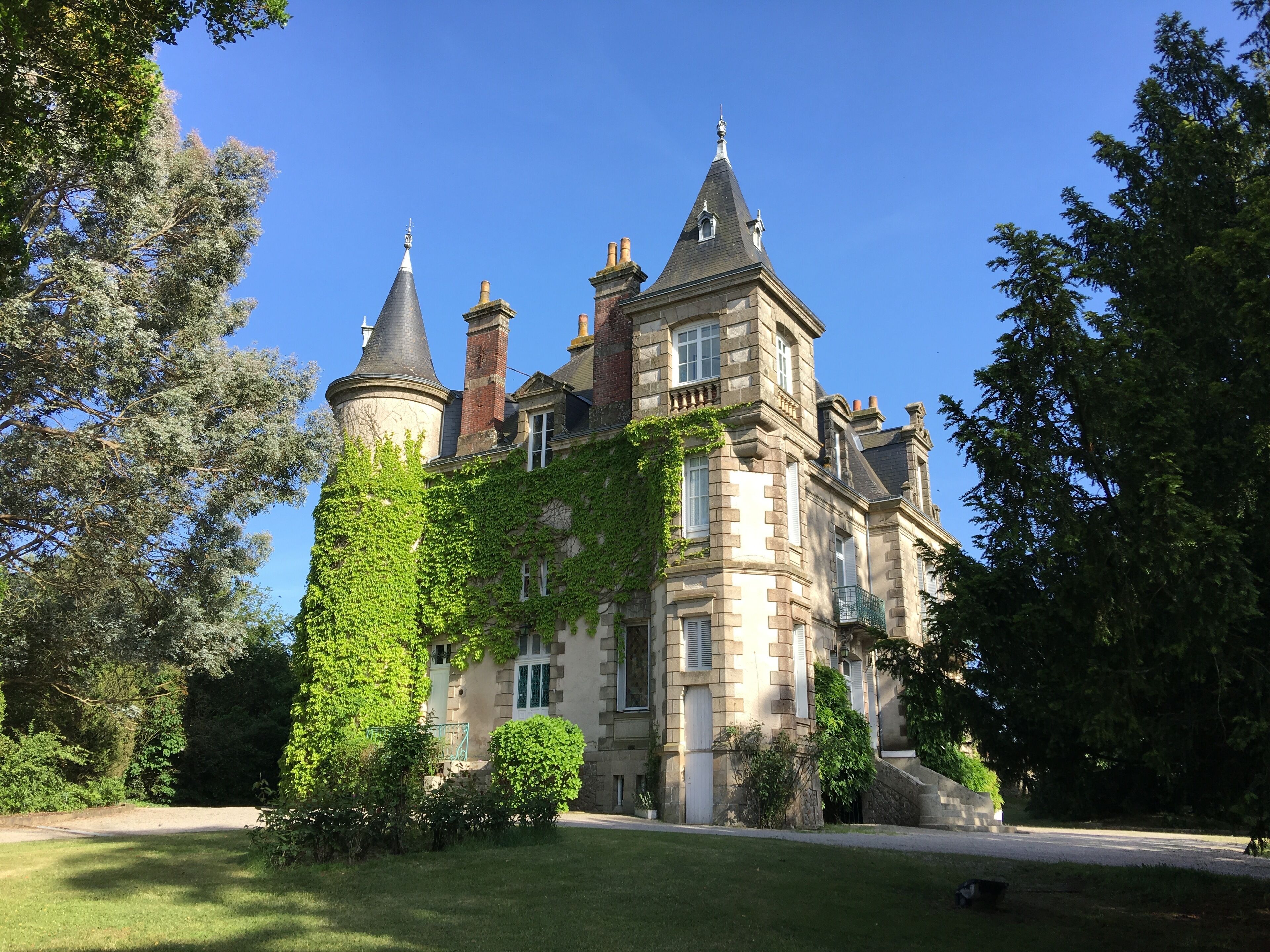 Chateau Des Tourelles