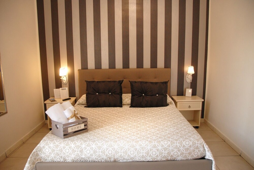 Sweet Room Naples 2019 Hotel Prices Expediacouk - 