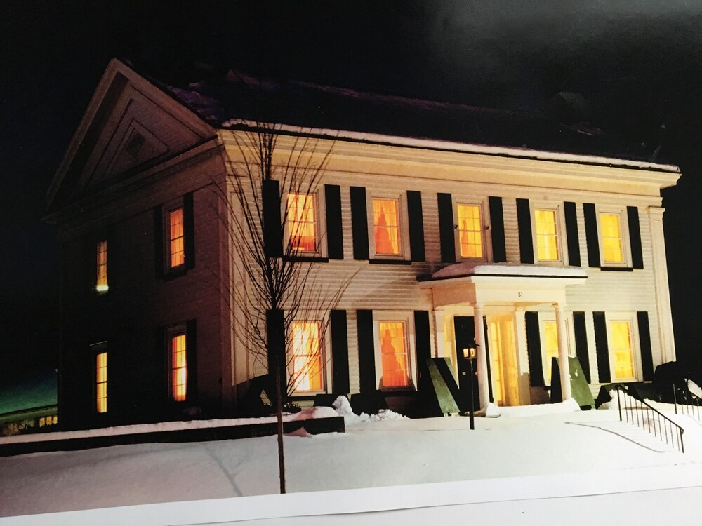 81a East Allen 2 Bdrm Apartment Steps To Downtown In Winooski Featured Image