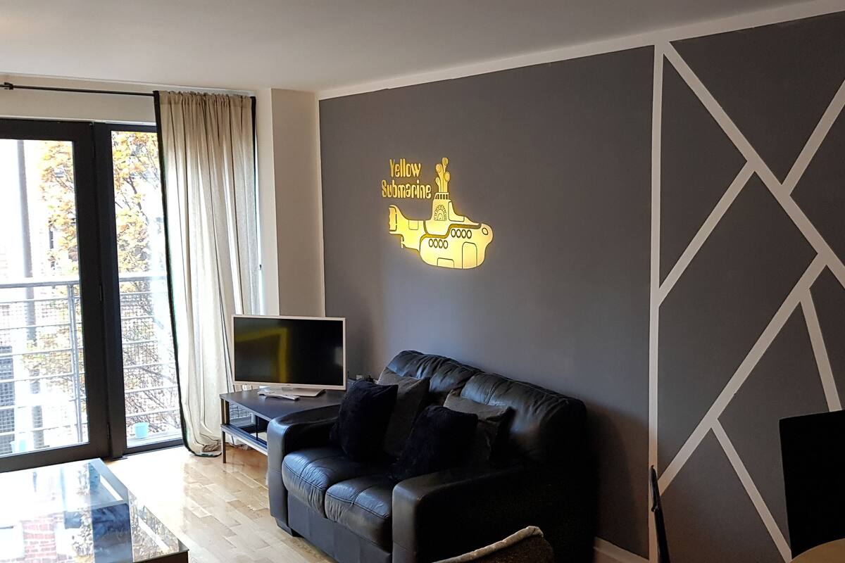 2 Bed Apartment Liverpool City Centre In Liverpool Expedia