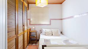3 chambres, fer et planche à repasser, Wi-Fi gratuit, draps fournis
