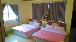 Desk, blackout drapes, free WiFi, wheelchair access