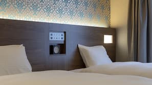 Egyptian cotton sheets, premium bedding, in-room safe, blackout curtains