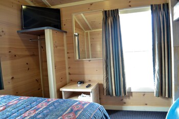 Worlds Of Fun Village Kansas City 2020 Room Prices Reviews