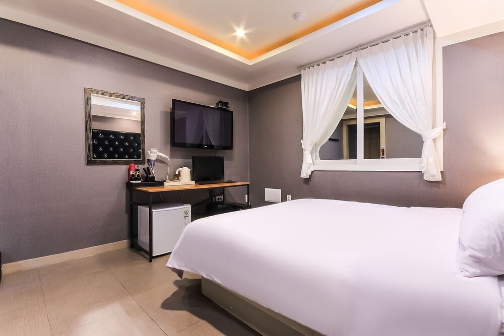 Hotel De Maison In Changwon South Korea Expedia - 