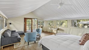 Egyptian cotton sheets, premium bedding, pillow top beds, in-room safe