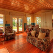 Island View Spa Cottage Smithton Aus Best Price Guarantee