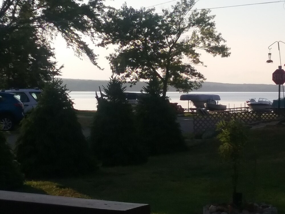 Hubbard Lake, South Shore All seasons sport lake in Spruce Best Rates