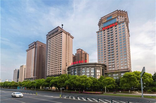 Milou Tower Vacation Deals Milou Tower Kunshan Vacations - 