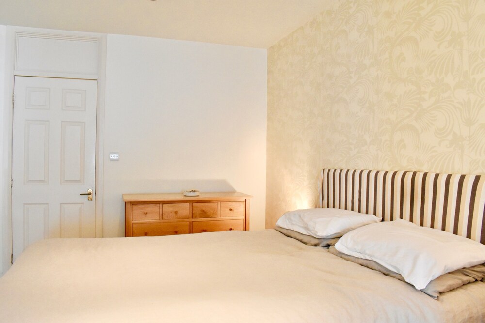 Brighton Home 4 Bedroom 2019 Deals Promotions Expedia