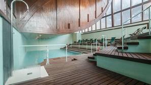 Piscine couverte