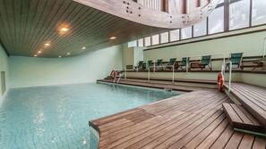 Piscine couverte