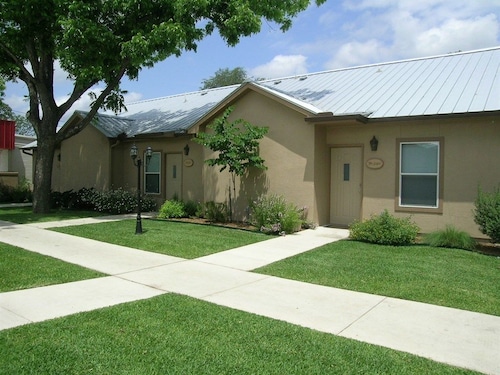 Great Place to stay TRVSafari 3 Bedroom Condo near New Braunfels 