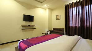 Memory foam beds, individually furnished, blackout drapes, soundproofing