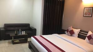 Memory foam beds, individually furnished, blackout drapes, soundproofing