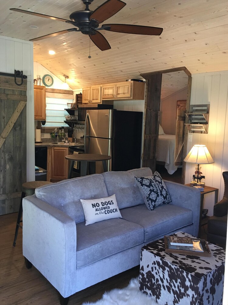 Cozy Mountain Cottage , Dog friendly, fenced in yard Tiger Vrbo