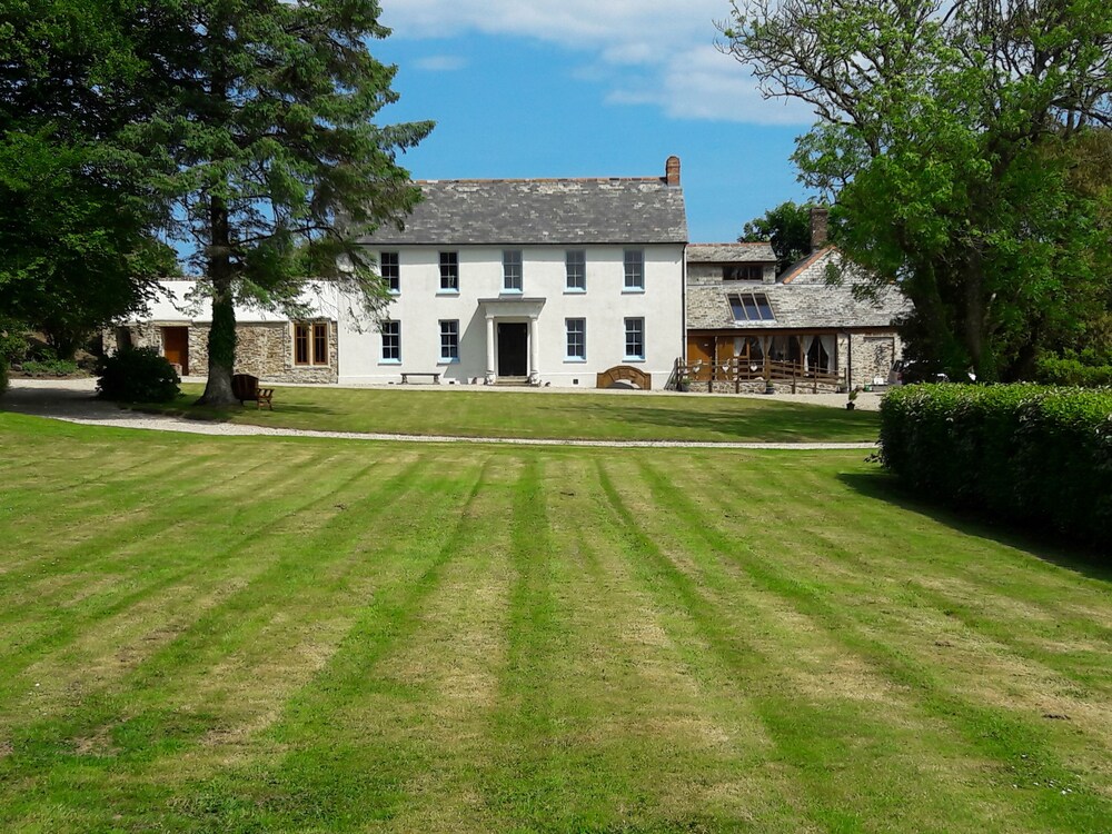 Secret Garden Cottage In Bude Cheap Hotel Deals Rates Hotel