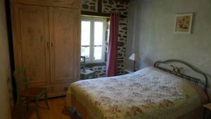 1 chambre, décoration personnalisée, ameublement personnalisé