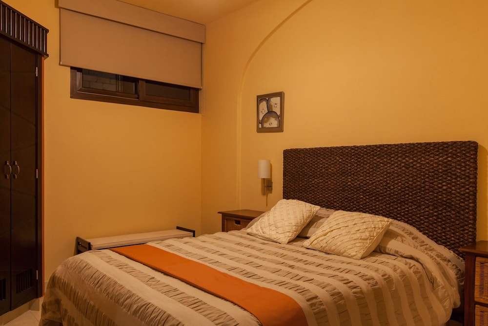 Beach Break Suites Sayulita 2018 Room Prices Deals Reviews Beach Break Suites Sayulita 3 0 Out Of 5 City View Featured Image Guestroom