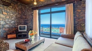 TV, fireplace, DVD player