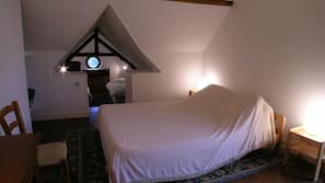3 bedrooms, individually decorated, individually furnished
