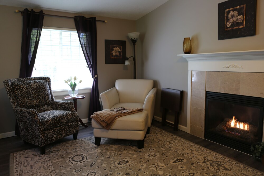 Martha's Vineyard Bed & Breakfast in South Haven Best Rates & Deals on Orbitz