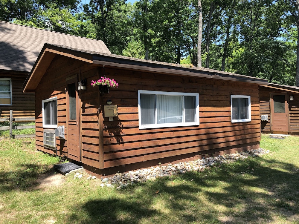 Cottage 2 by the lake Fife Lake Vrbo