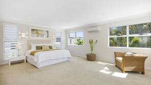 5 bedrooms, iron/ironing board, cots/infant beds, rollaway beds