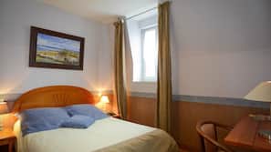 In-room safe, individually decorated, individually furnished, desk
