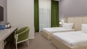 Hypo-allergenic bedding, minibar, in-room safe, desk