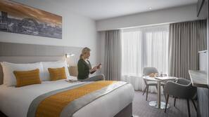 Free WiFi, linens, wheelchair access