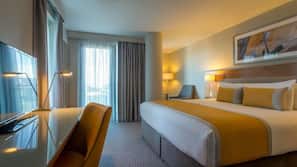 Free WiFi, linens, wheelchair access