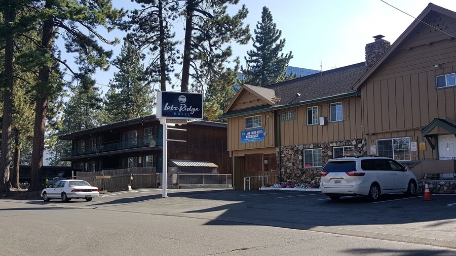 Lake Ridge Hotel