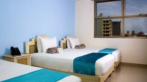 Premium bedding, in-room safe, iron/ironing board, free WiFi