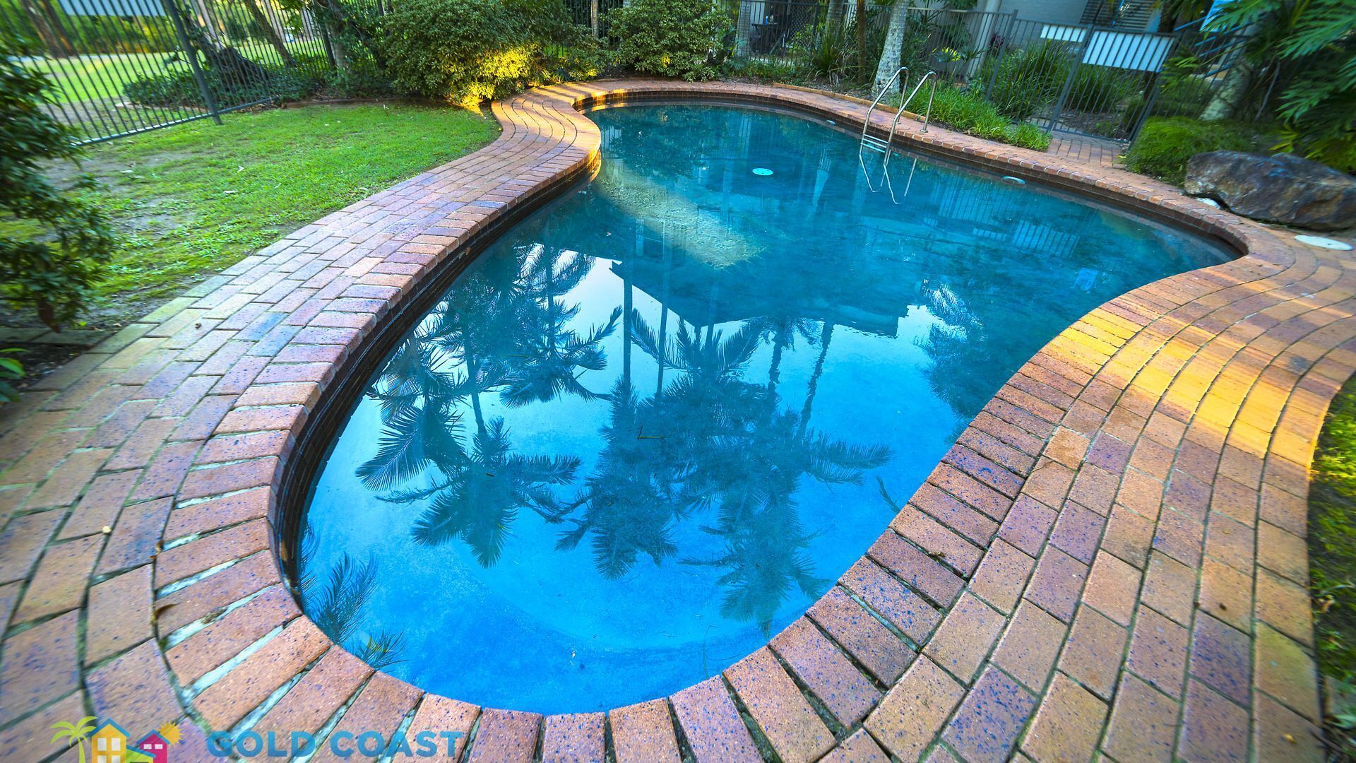 DAYDREAM ON THE GREENS - BBQ WITH THE KANGAROOS!