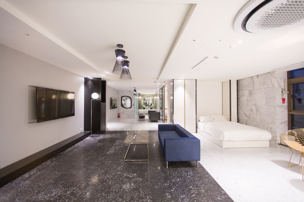 Stayrak Hotel In Seoul South Korea Expedia - 
