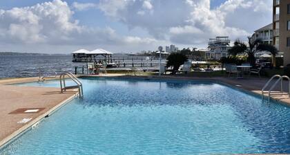 Compass Point 303
