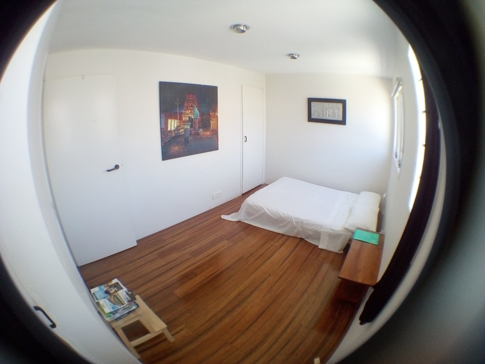 Charles Rooms Guesthouse